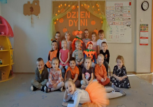 Pamiątkowe zdjęcie z okazji dnia Dyni
