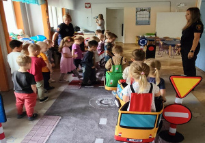 Poznanie zasad bezpieczeństwa w grupie 2
