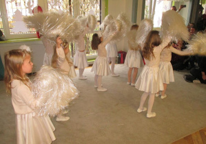 Taniec dziewczynek