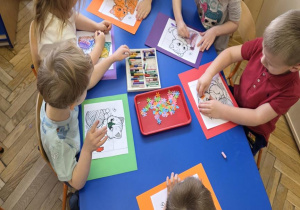 Zabawa plastyczna na dzień kota